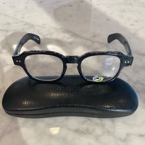 eye-bob readers. Classic black. Brand new.